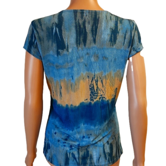 Woman's stretchy T-shirt (code-P0036) - Picture 2 of 2